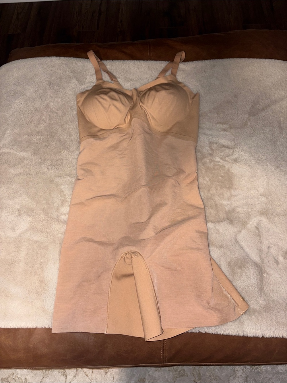 Honeylove Nude Shaping Bodysuit Size XL with Built-In Cups